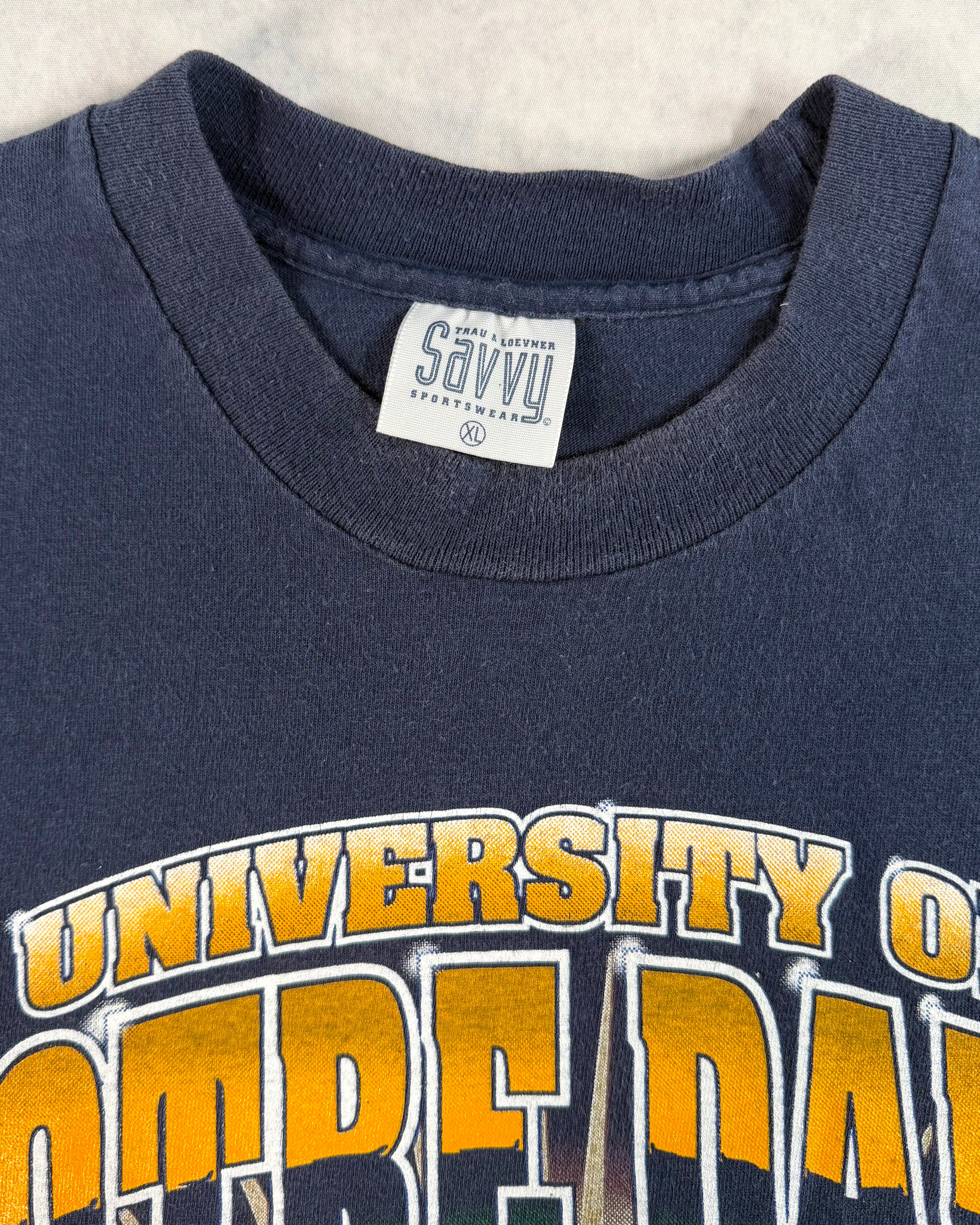 Vintage 90’s University of Notre Dame “Fightin’ Irish” T-Shirt Navy (XL)
