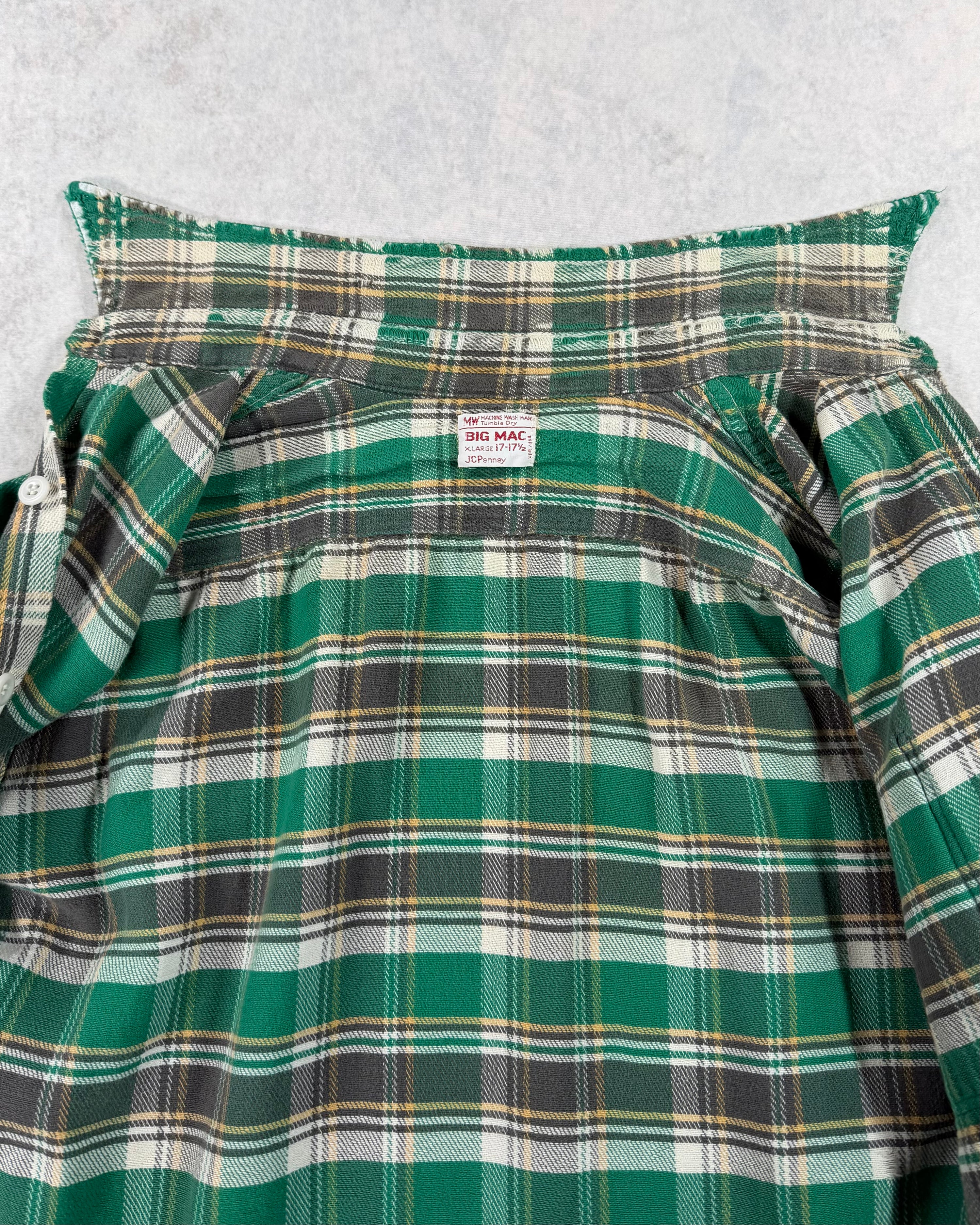Vintage 1970's JC Penney "BIG MAC" Flannel Button Shirt (XL)