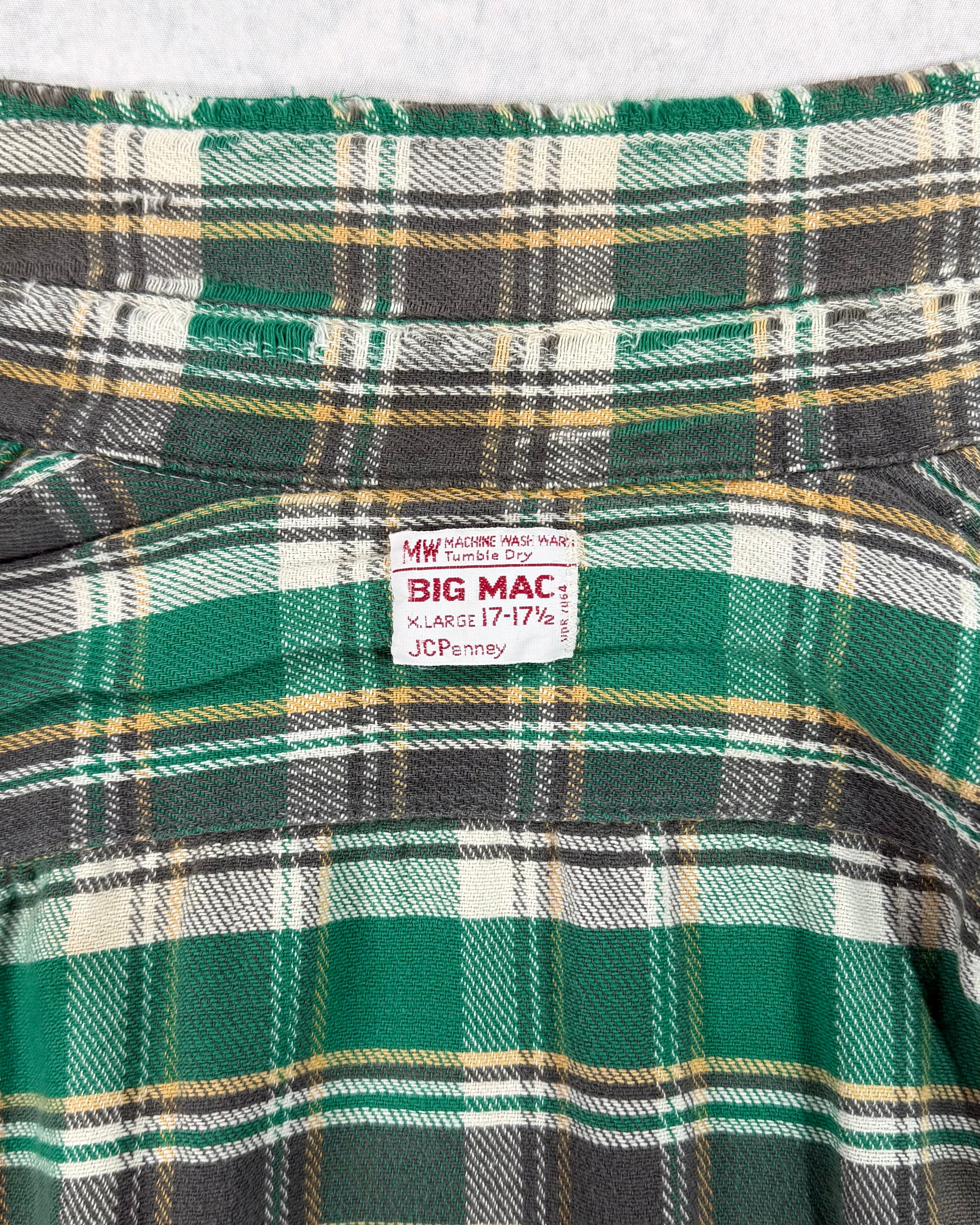 Vintage 1970's JC Penney "BIG MAC" Flannel Button Shirt (XL)