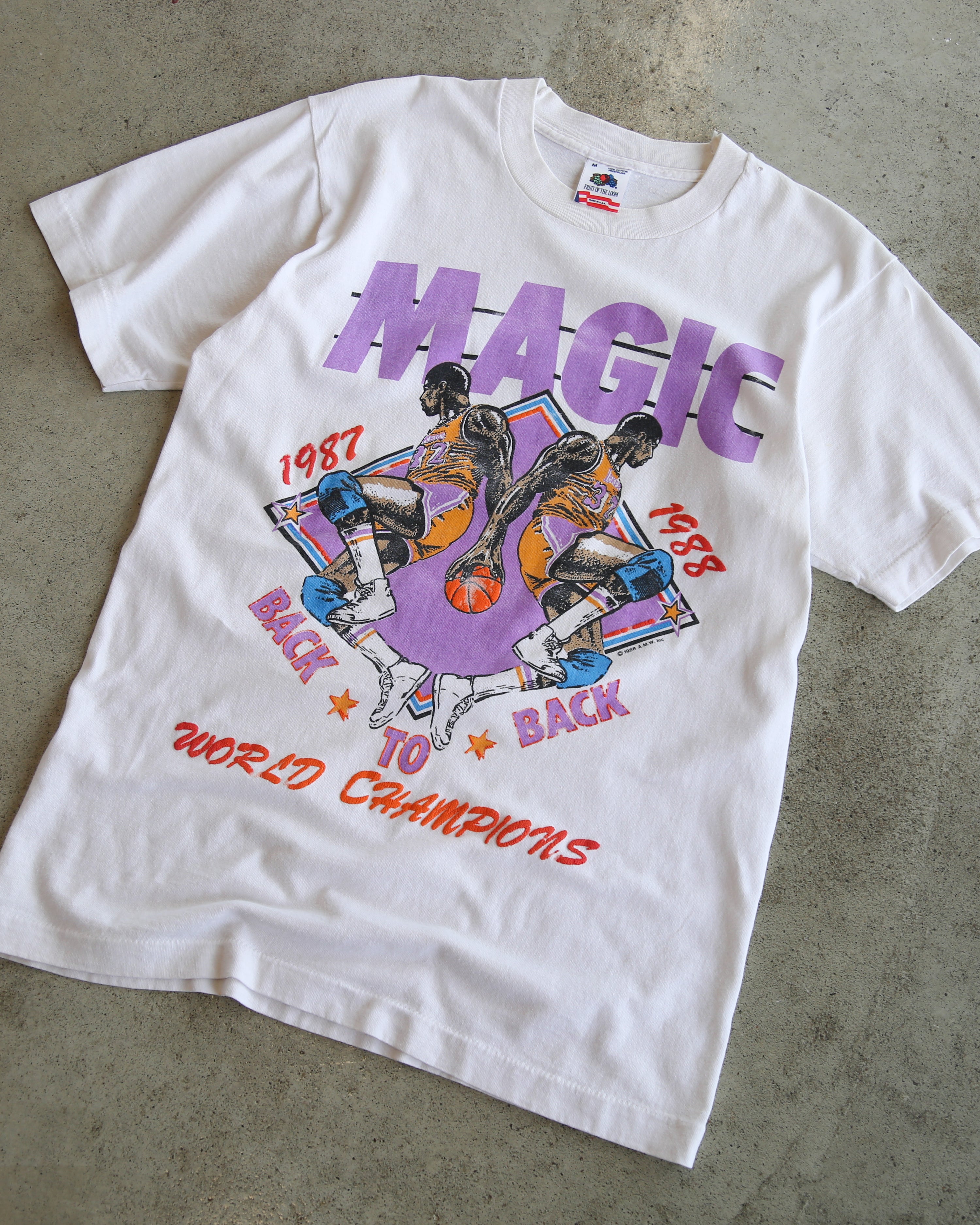 Magic Johnson "Back to Back" Champions 1988 T-Shirt White (M)