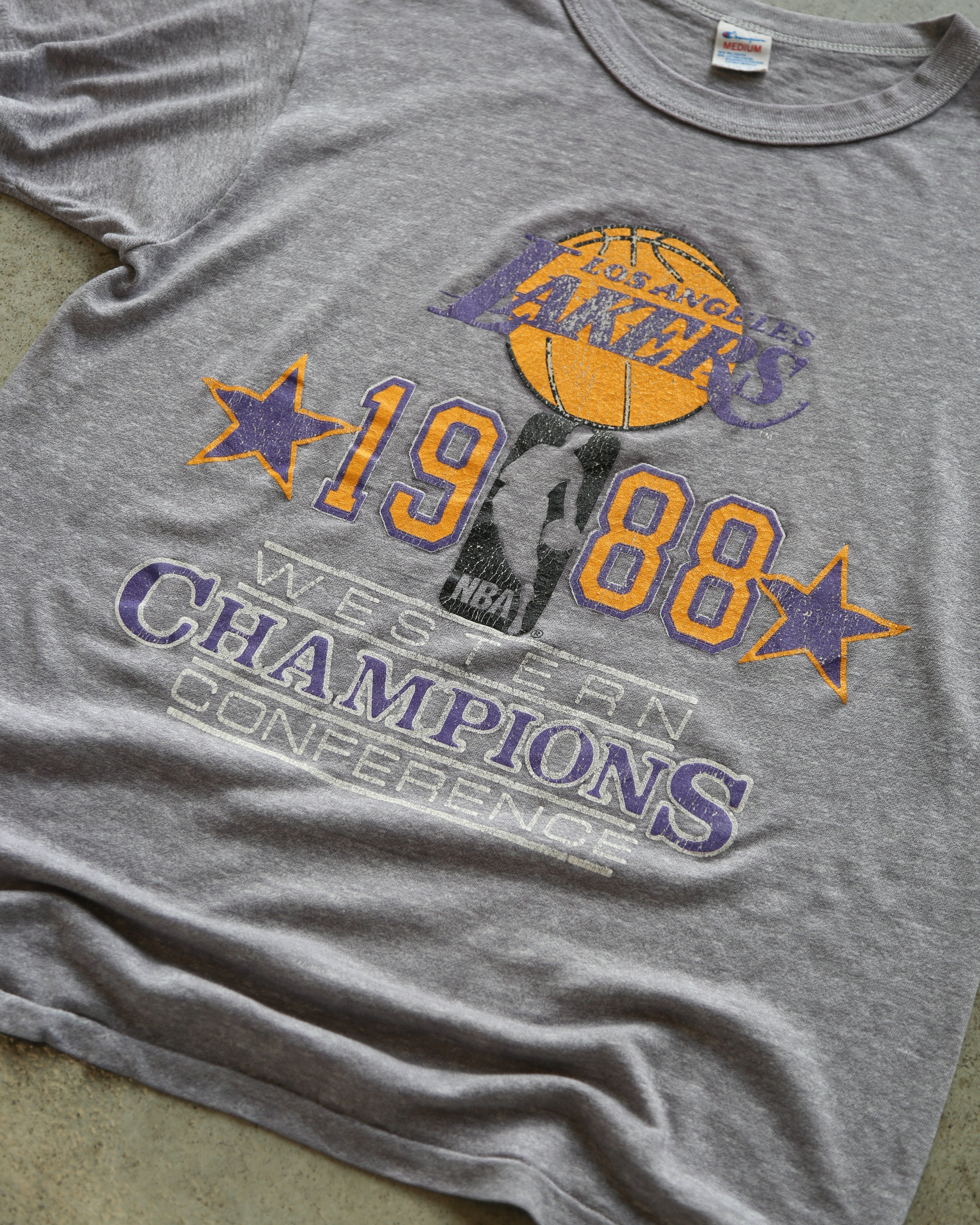 Vintage 1988 Los Angeles Lakers NBA T-Shirt Grey (L)