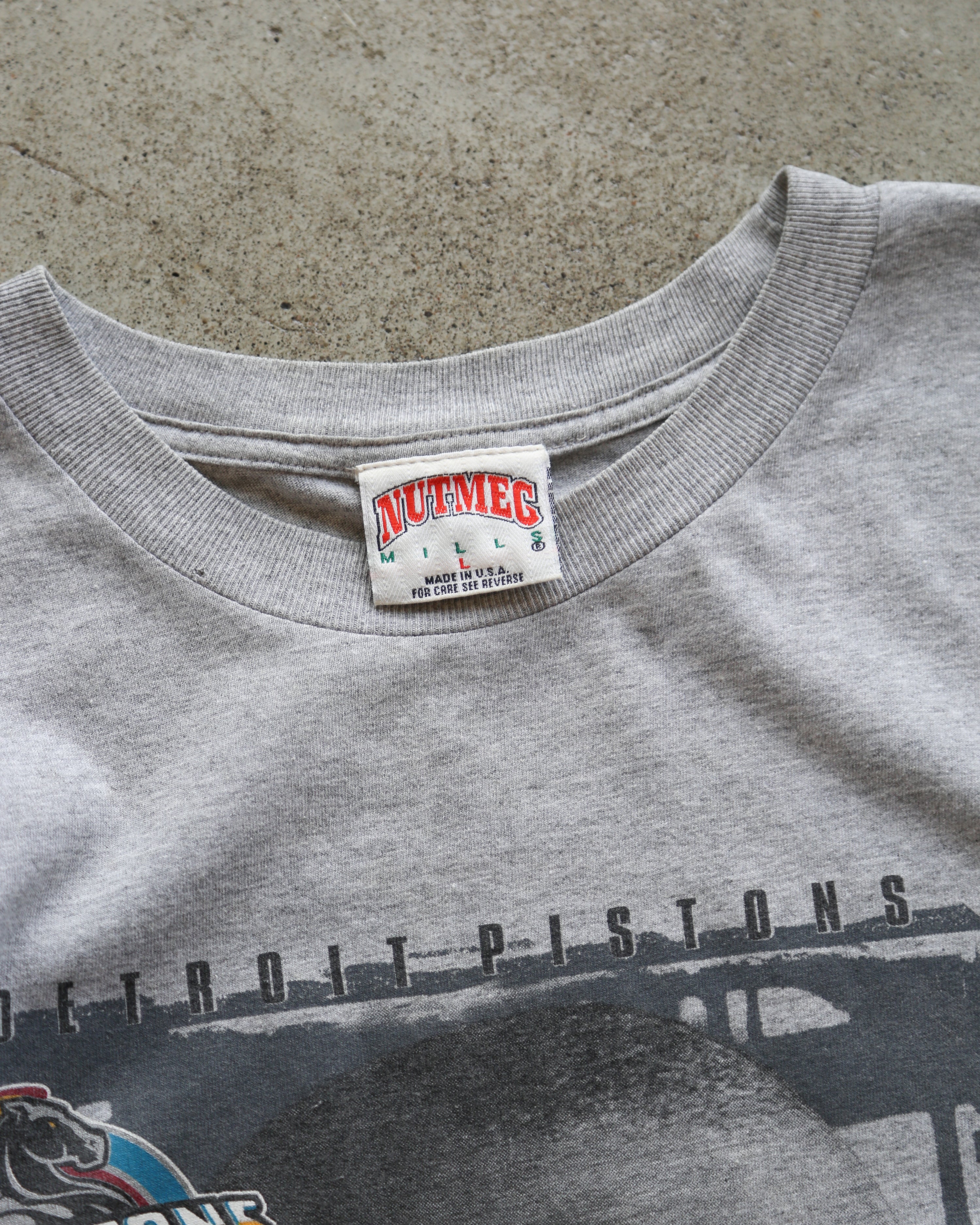 Grant Hill Detroit Pistons NBA T-Shirt Grey (XL)