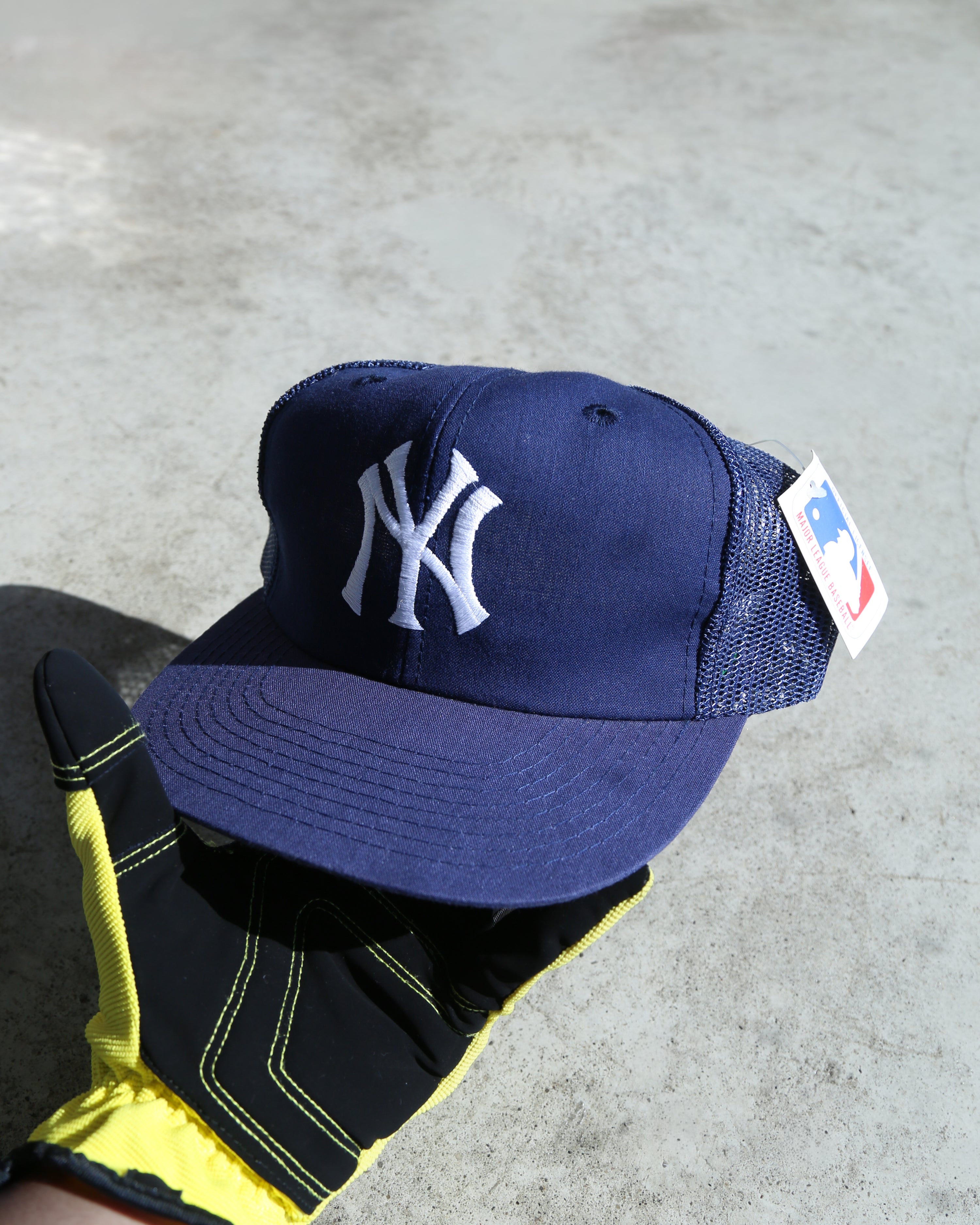 Vintage 1980's New York Yankees Deadstock Snapback Hat (OS)