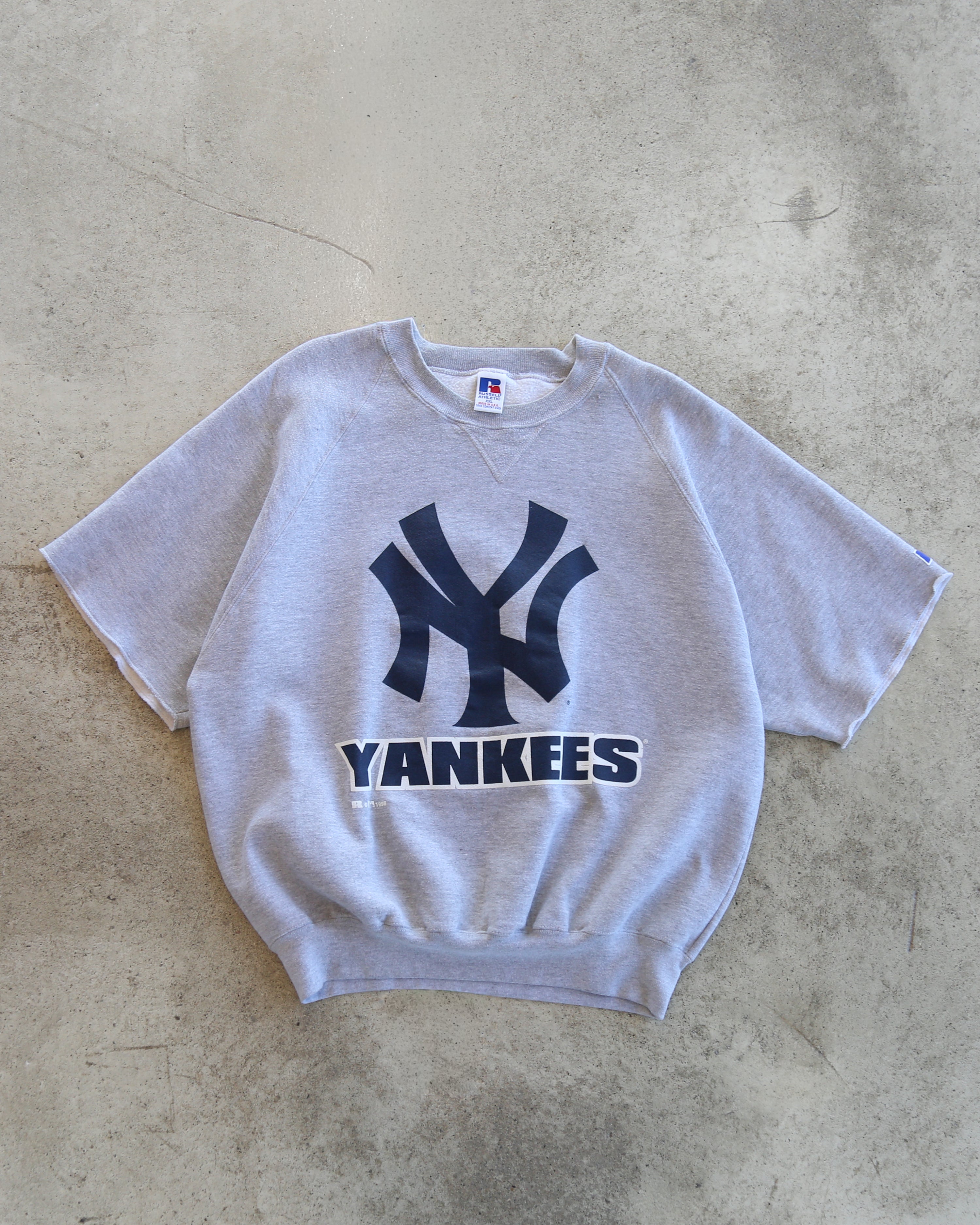 Vintage 1998 Yankees Russell Athletics Cut-off Crewneck Grey (XXL)