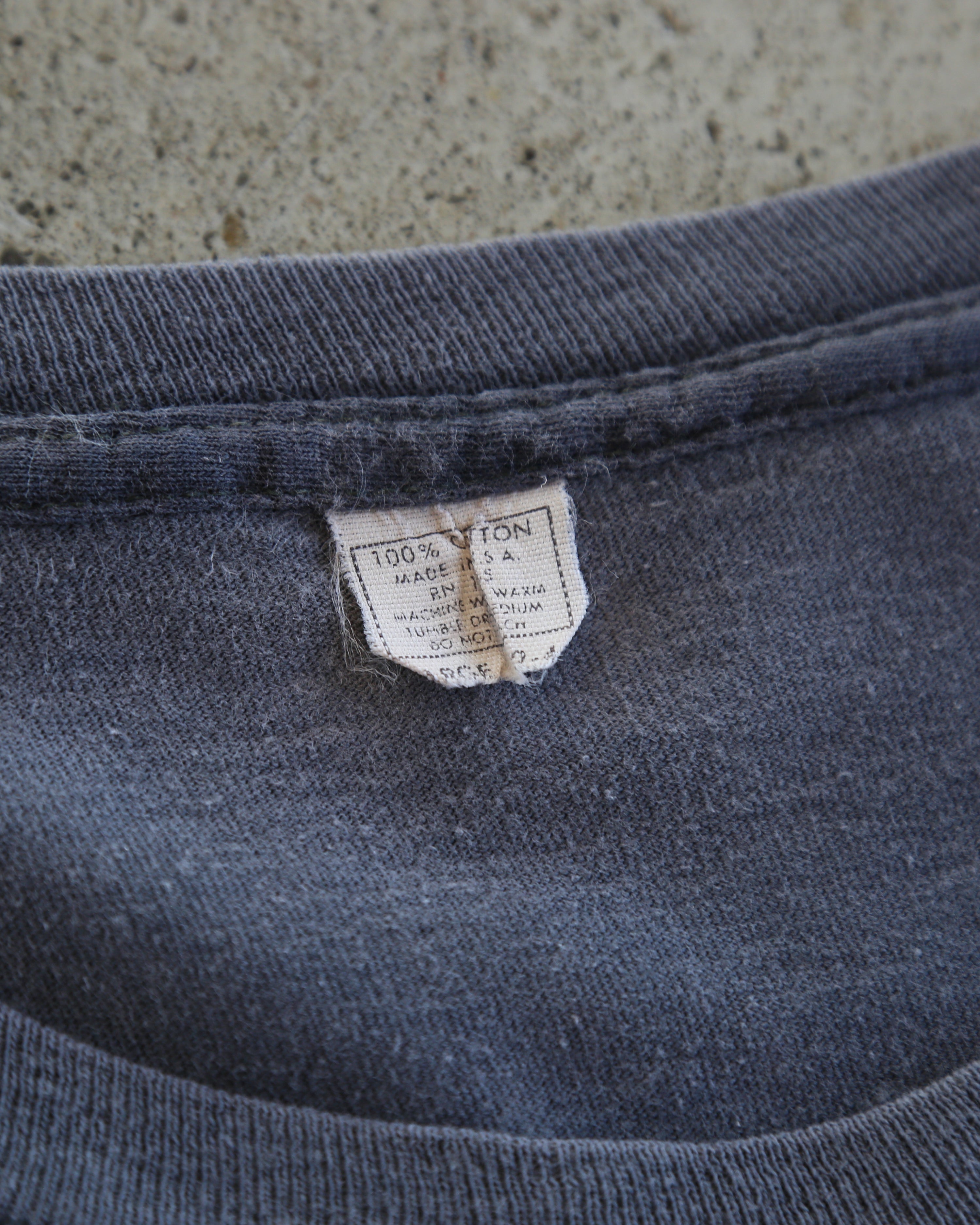 Vintage 1980 Pat Travers Band "Crash and Burn Tour" Faded T-Shirt (L)