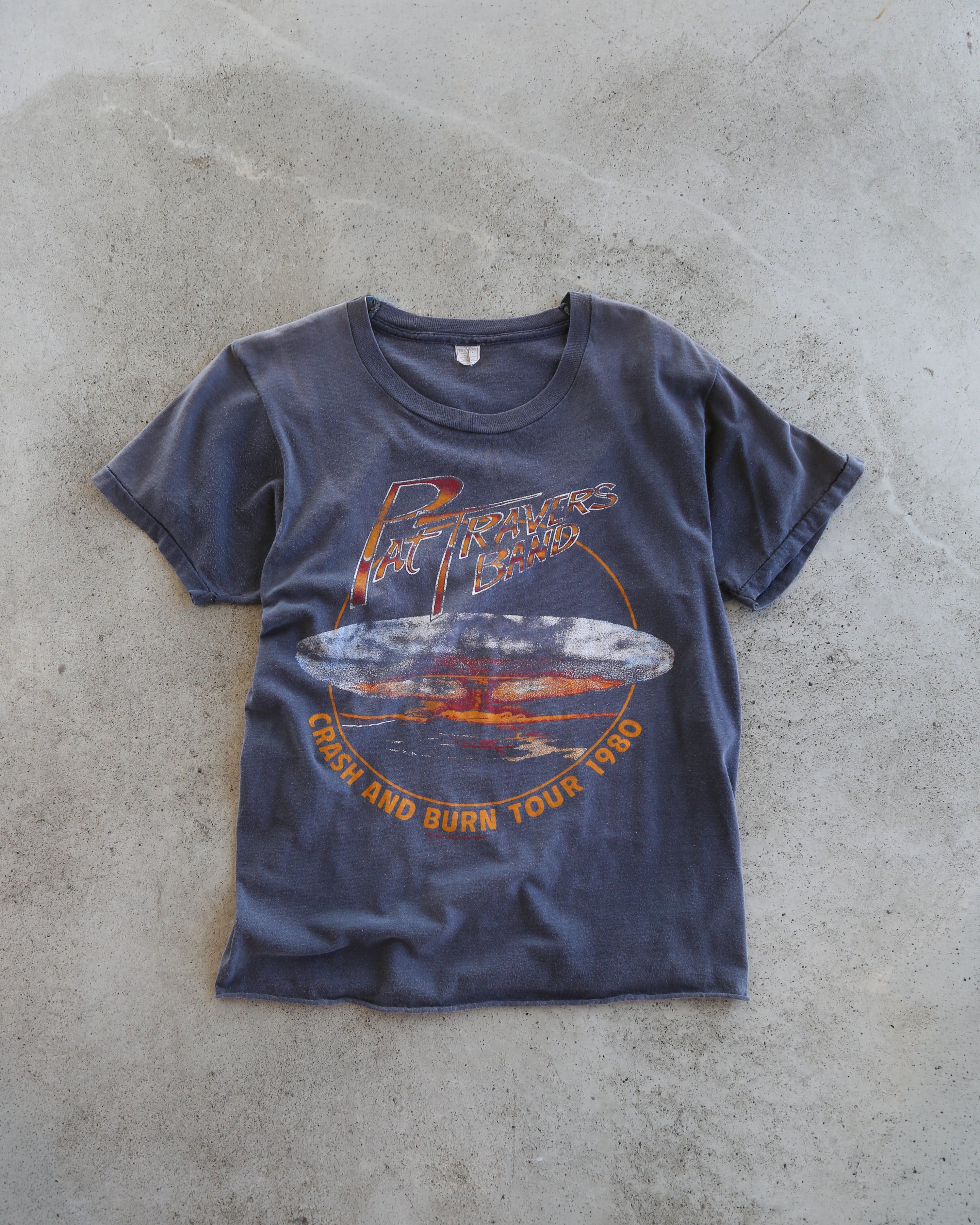 Vintage 1980 Pat Travers Band "Crash and Burn Tour" Faded T-Shirt (L)