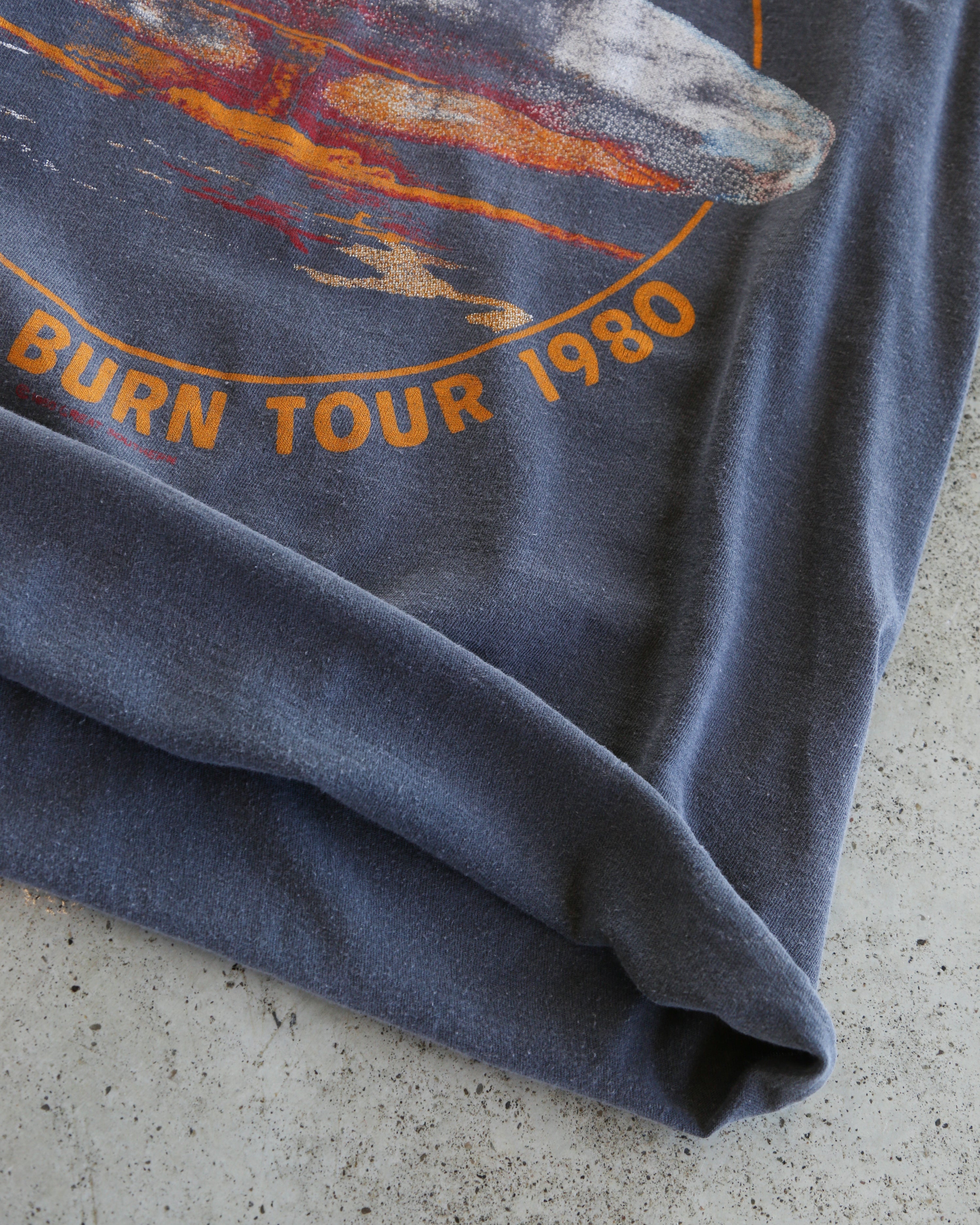 Vintage 1980 Pat Travers Band "Crash and Burn Tour" Faded T-Shirt (L)