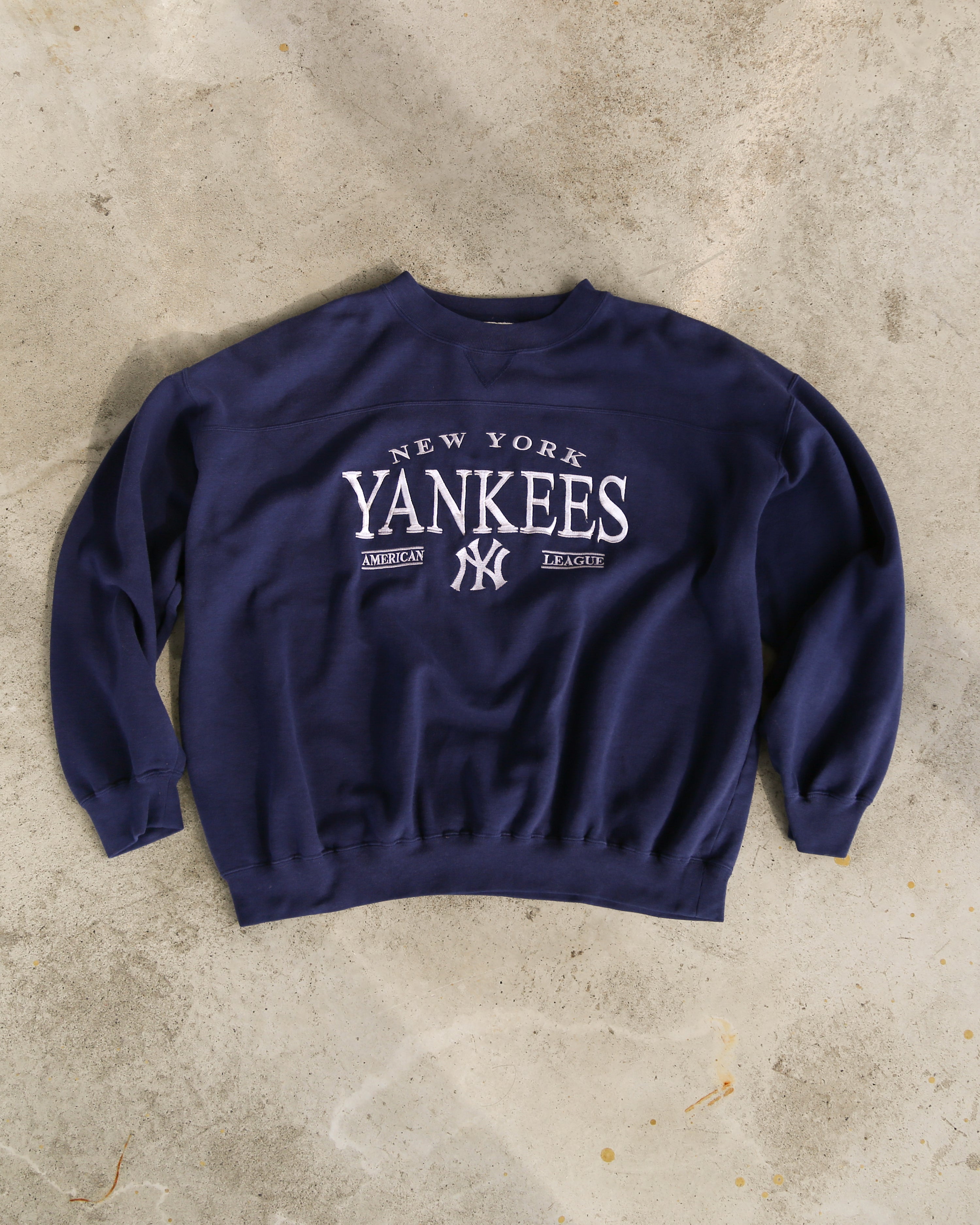 Vintage 90s New York Yankees MLB Crewneck Navy (XL)