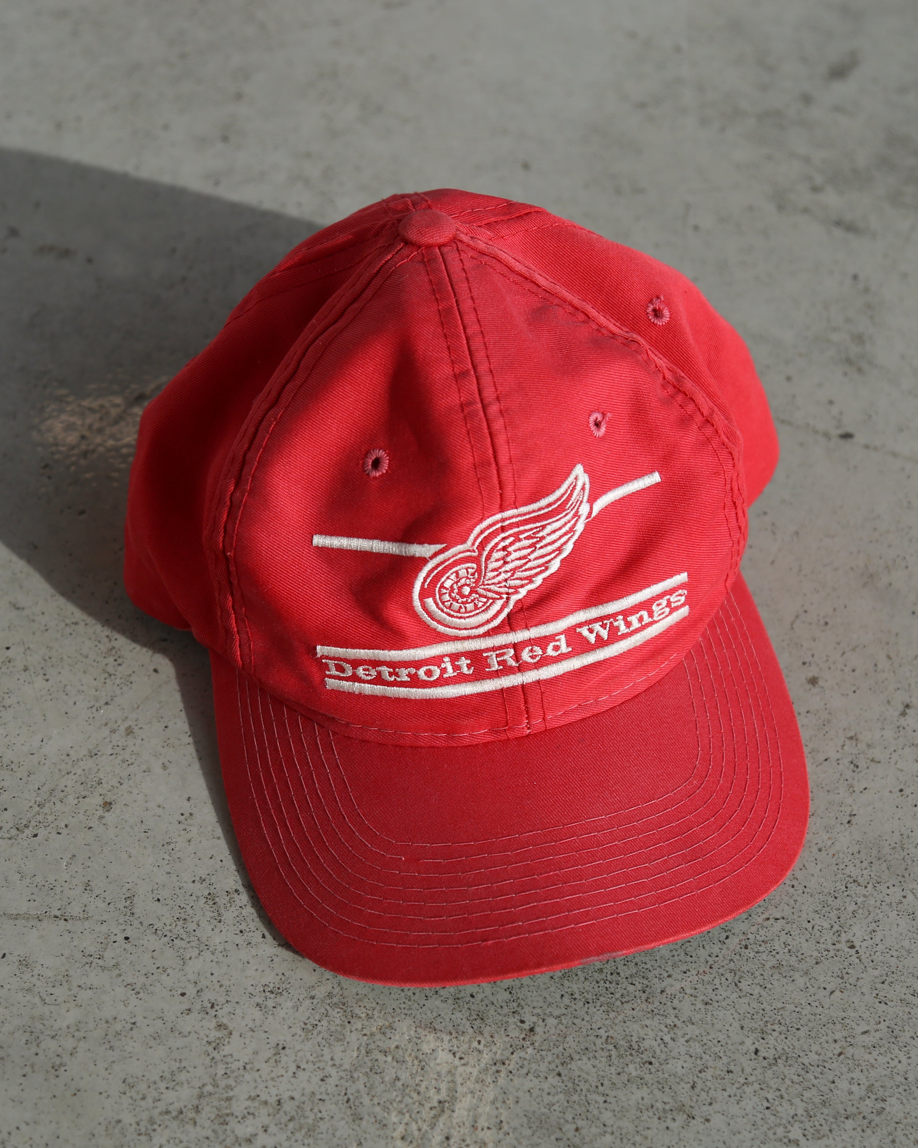 Vintage 90s Detroit Red Wings NHL Snapback Hat