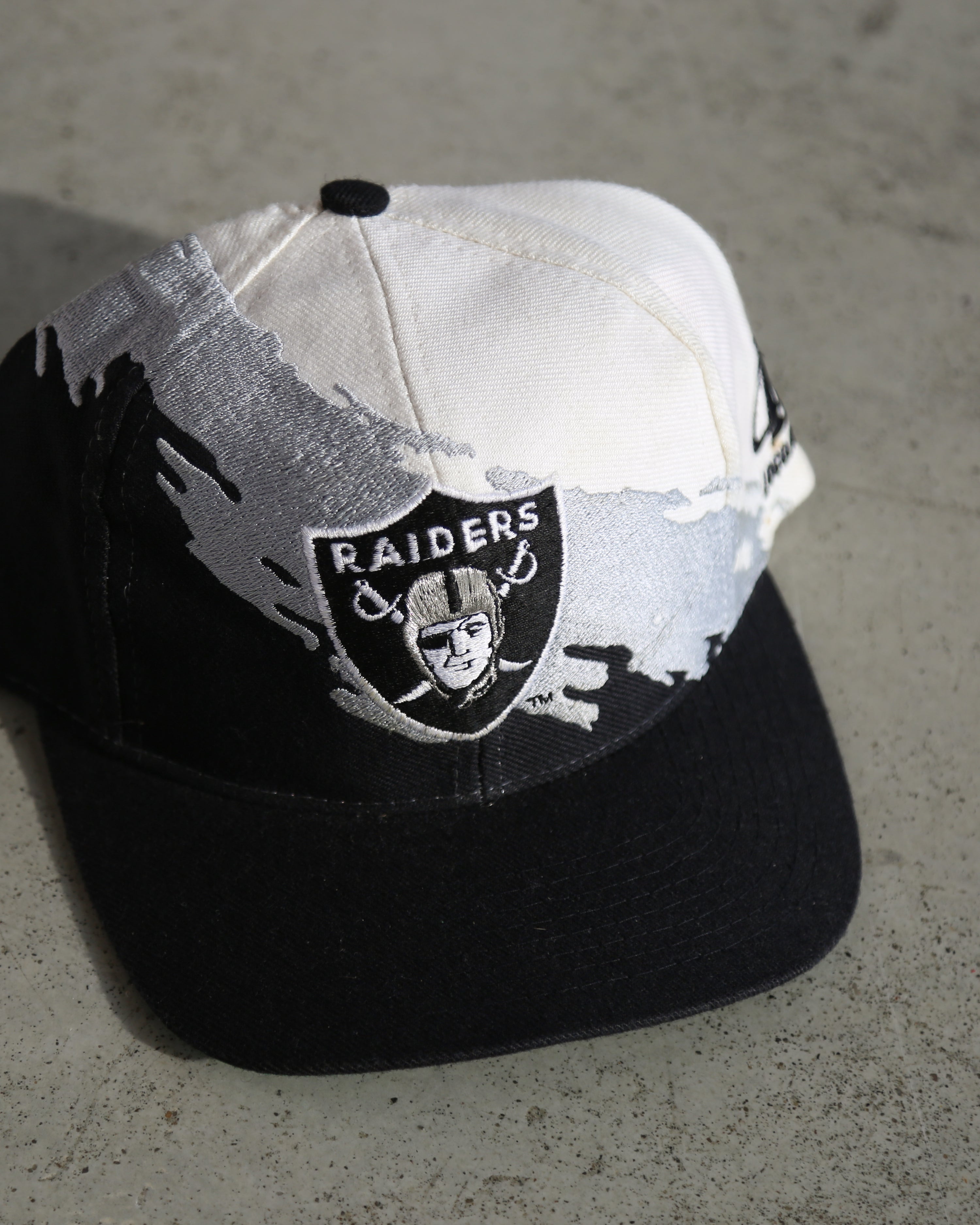 Vintage 90s Raiders NFL Splash Snapback Hat