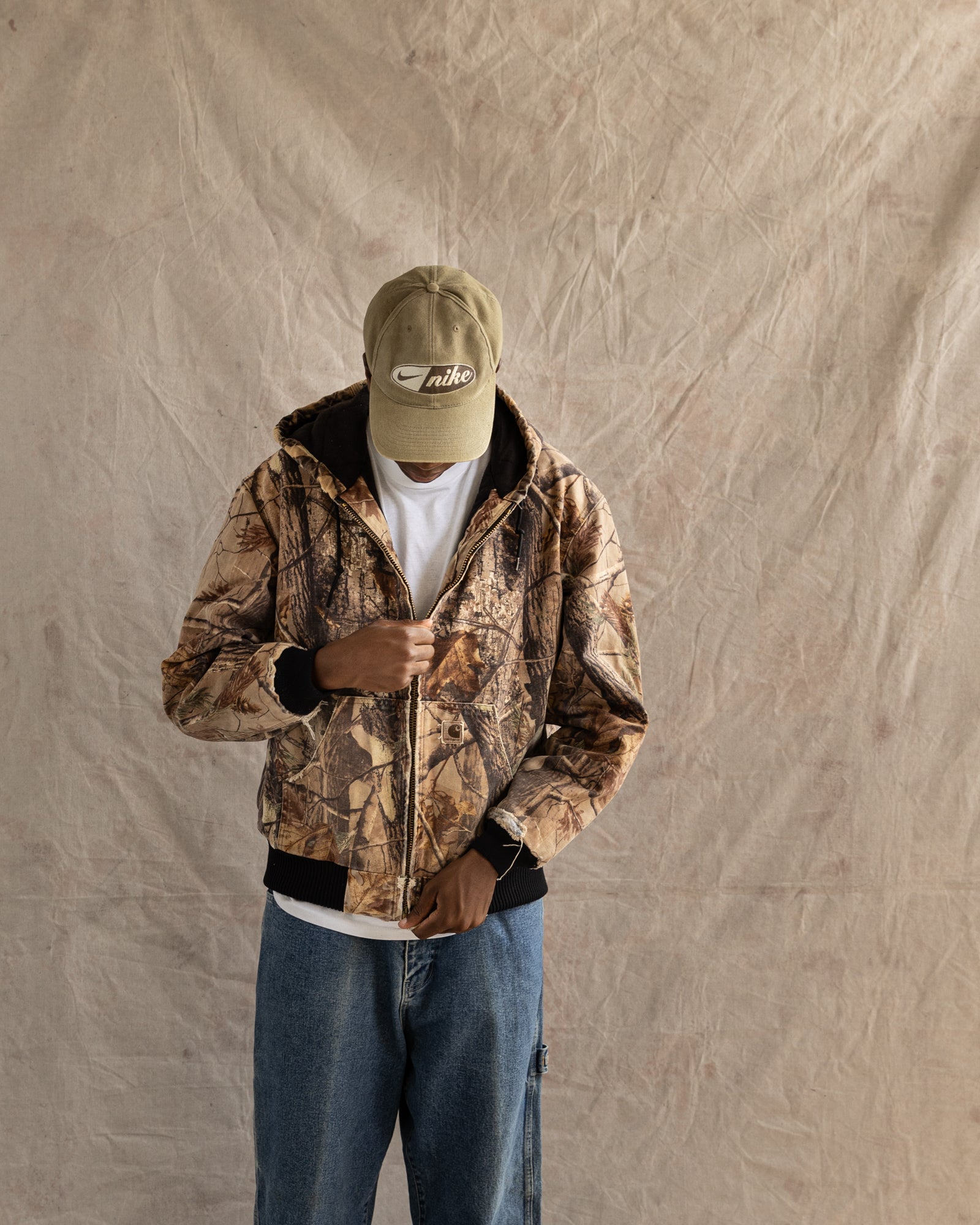 Vintage Carhartt Realtree Hooded Jacket (L)