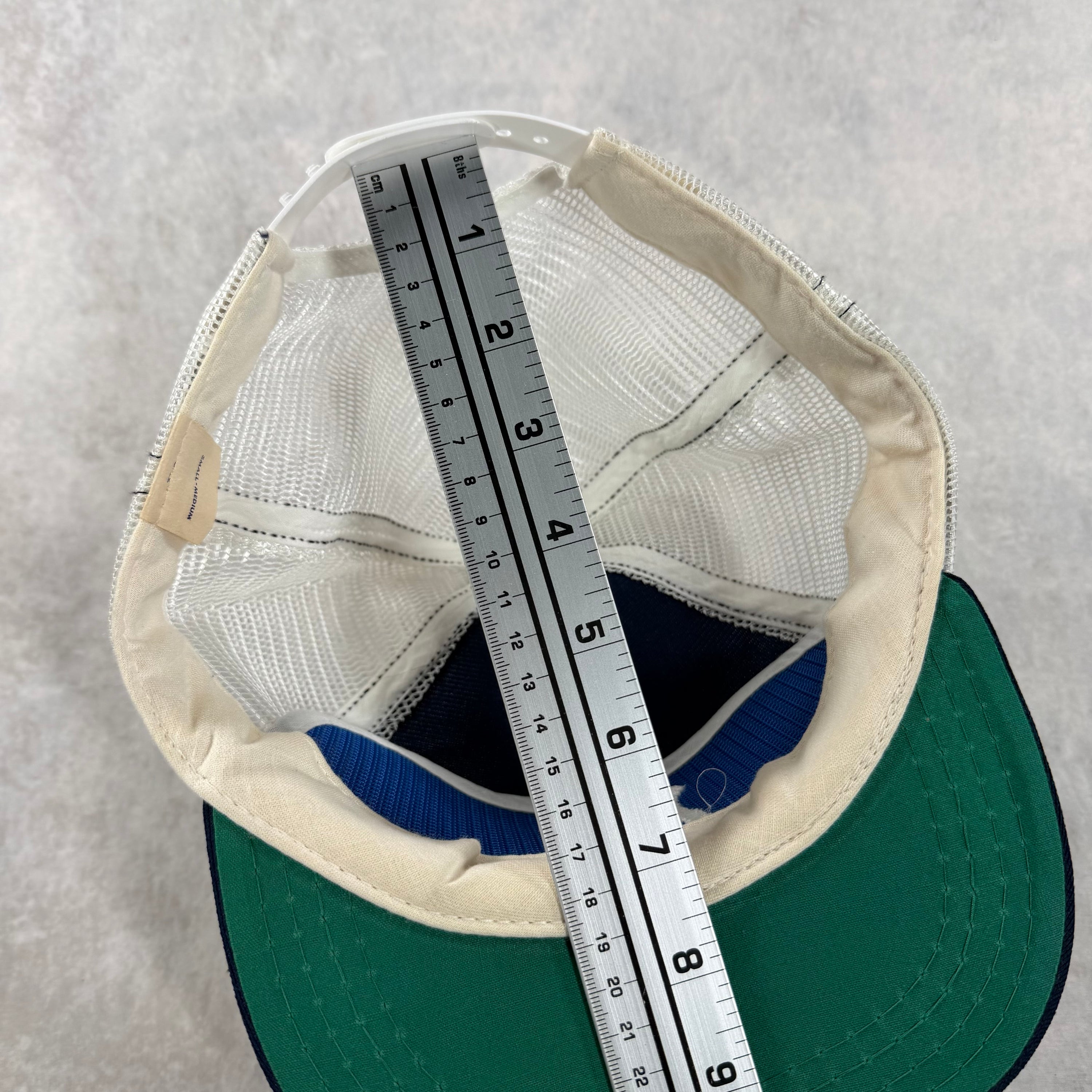 Vintage 1980's New York Yankees Two Tone Snapback (OS)