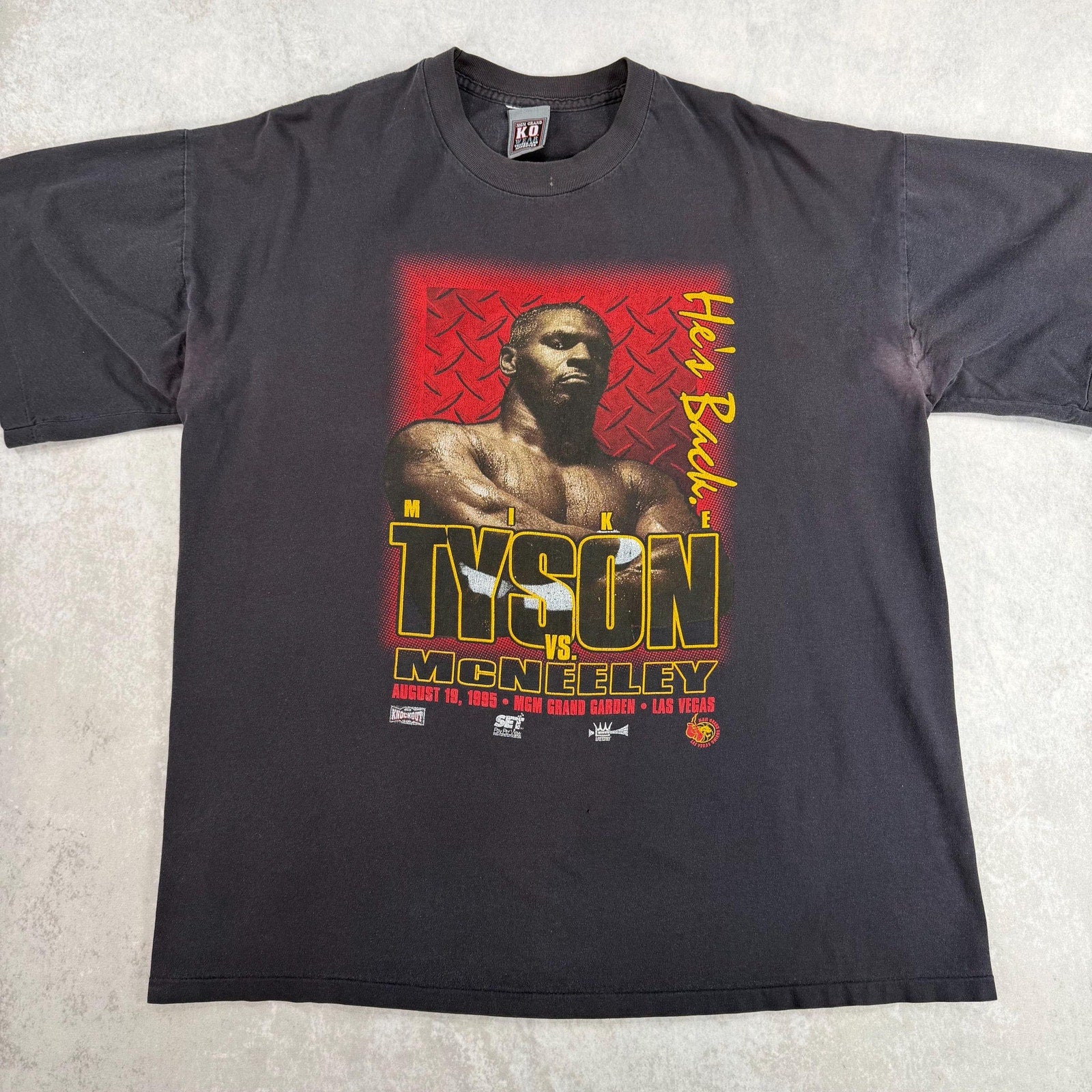 Vintage 1995 Mike Tyson vs McNeeley Boxing T-Shirt (XL)